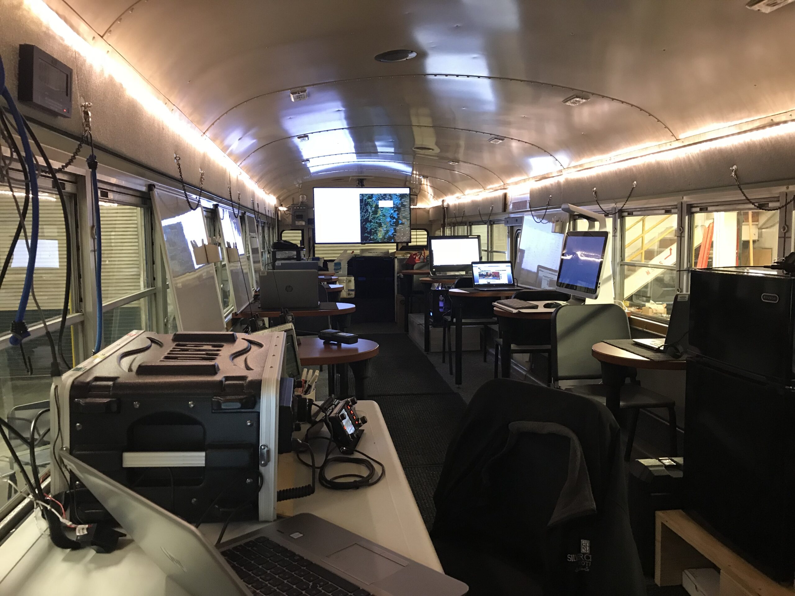 When used in an emergency, there is space for 12 to work inside the bus. As a mobile STEAM lab, there's room for 15 kids to learn.